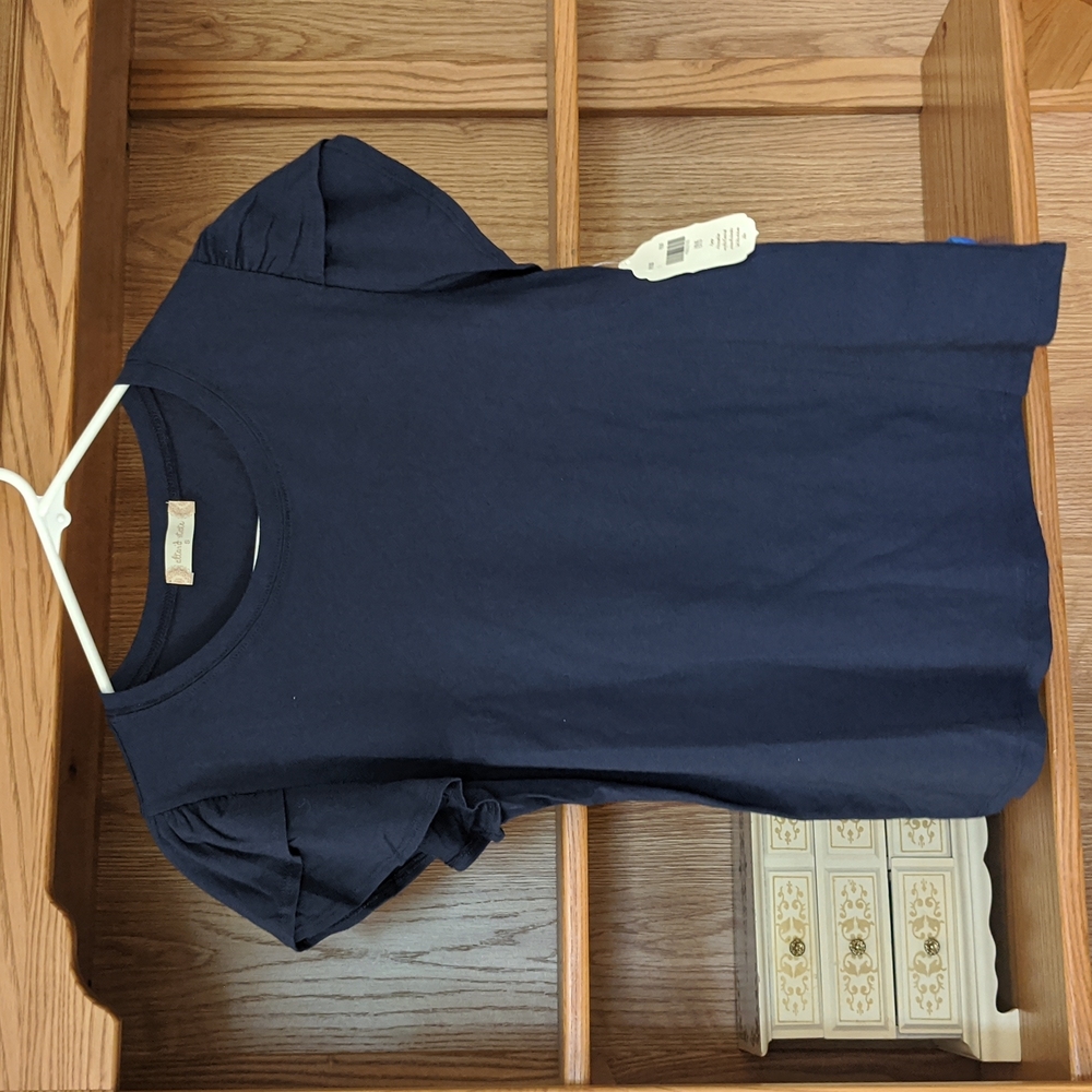 NWT Altar'd State Tulip Sleeve T-shirt in Peacoat